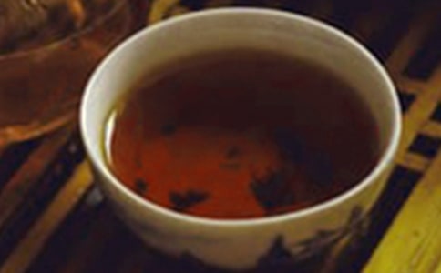 吃螃蟹可以喝茶嗎