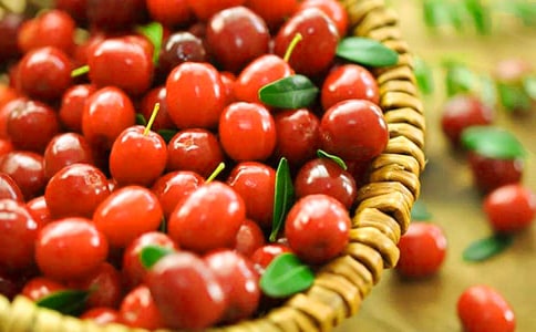 ����Խݮ�ϻ�������Խݮ�ĠI�B(y��ng)�rֵ����Щ