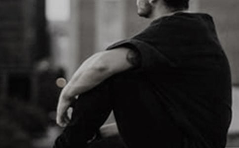 ���ӝh����