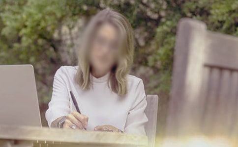 �����Ů��