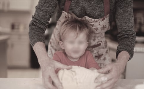 �OŮ�ܚq�R�~