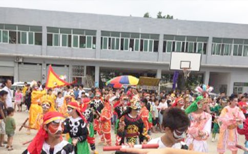 ���x�L(f��ng)�׵�����600����ƪ