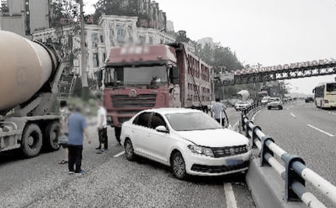 ��·��ͨ�¹ʓp���r���f(xi��)�h�������x19ƪ��