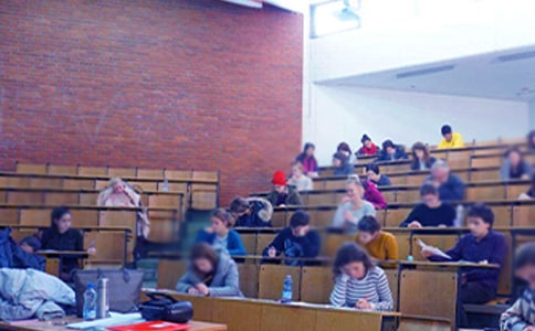 �����]����ԇ�ķ�˼����300�ֺϼ���ƪ