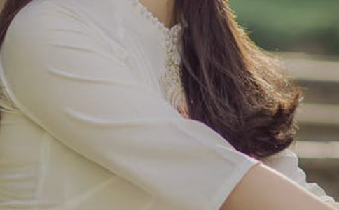 �������ĵ�Ů���������Z