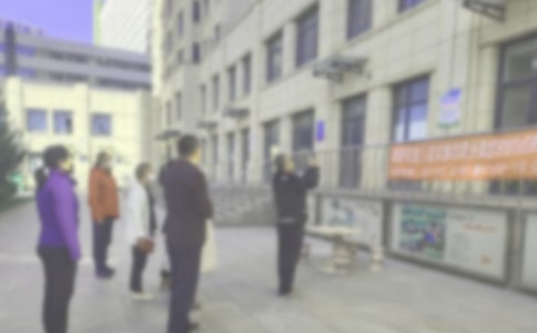 ��^(q��)�����ε������4ƪ