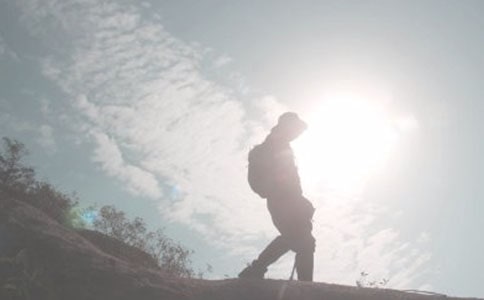 五一登山游記作文