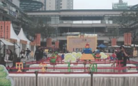 �����c���(d��ng)����13ƪ