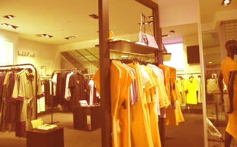 服裝銷售年終個(gè)人工作總結(jié)范文