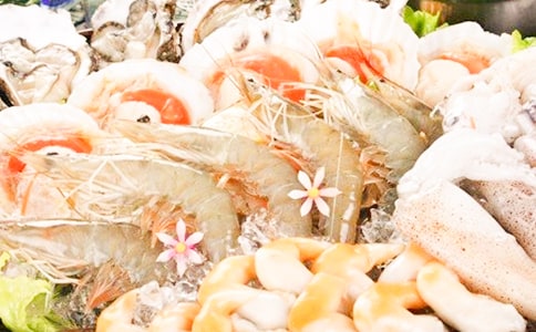 ���x���r���^���~��