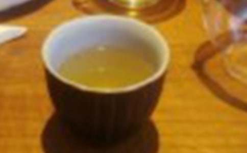 學(xué)齡前的兒童不宜常喝茶