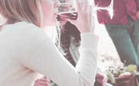 �P(gu��n)��һ��(g��)�˺ȾƵĂ��о��Ӽ���