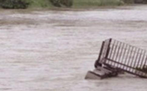 關(guān)于洪水的作文(精選30篇)