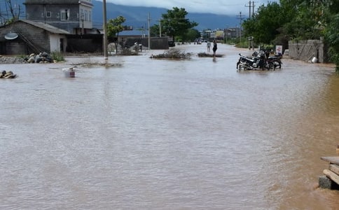 洪水被送上審判臺