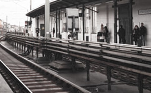 送姐姐去火車站作文