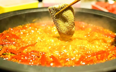 �Ի��?zh��n)��?/></p>
<p>�����Һ�<u>�ְ�</u>������һ��Ի�����҂��Ե��_(k��i)�ĘO���������������߀�кܶ�������ʳƷ���҂����������M(j��n)��������h��(hu��)�������͂���(l��i)�������ζ����������(l��i)�����X(ju��)�������</p>
<p>��߅��߅�������Ĳ��΁�(l��i)��ȥ������ ��������Ȥ����</p><div   id=