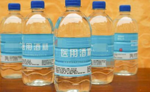 ���ɾƾ���Һ����;��̽ӑ