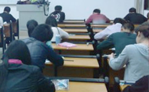 ���п�ԇ���Y�c��˼800�ֳ���