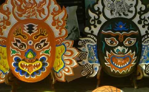 大班美術欣賞教案《五彩臉譜》