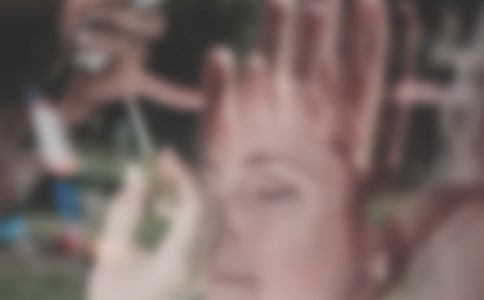 我最敬佩的人-城市美容師作文