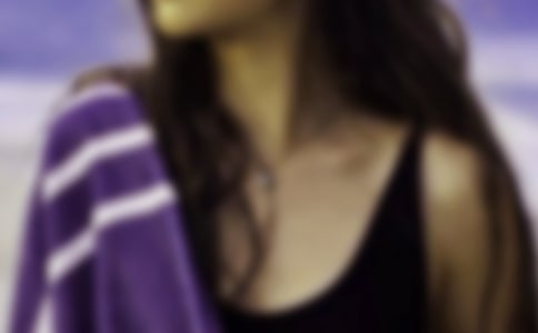 ���؄e��Ů���_�������x��У�������ͨ����һ��