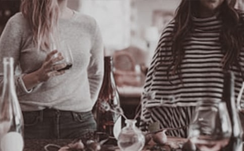 ����Ů�Ӹ�������