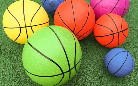 小班體育教案《玩皮球》反思