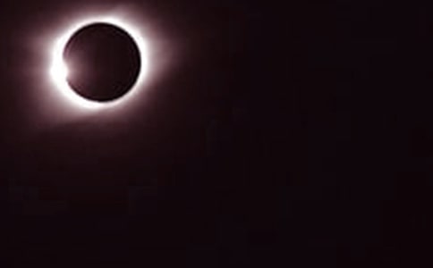 高中高二作文900字:日食奇觀