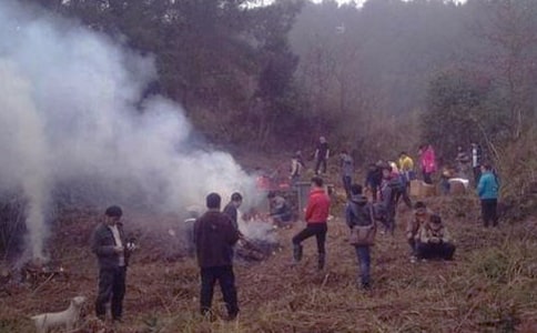 ���ᣩ�P�ڒ�Ĺ������