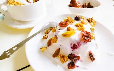 關于酸奶的作文