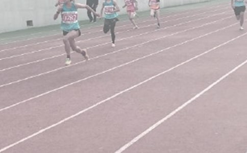 田徑訓(xùn)練作文