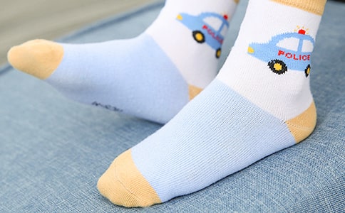 花襪子的故事作文