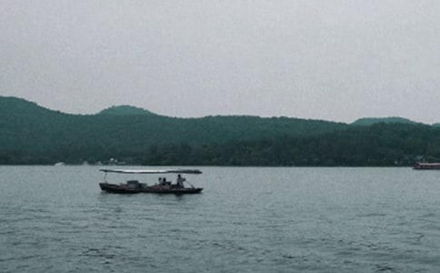 (經(jīng)典)西湖游記作文4篇