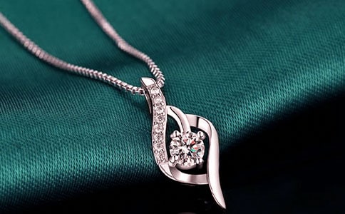 項鏈續(xù)寫作文