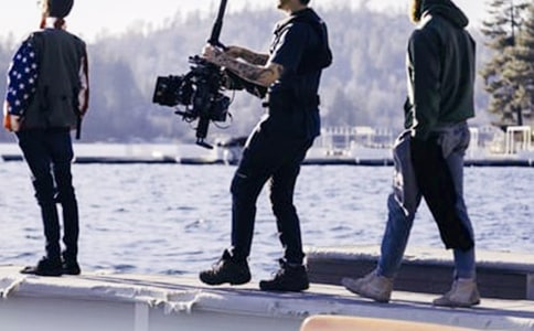 ����һ����(y��u)���С�݆T��������400��