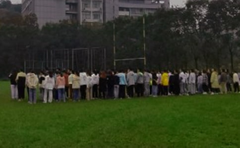 早操遲到檢討書范文