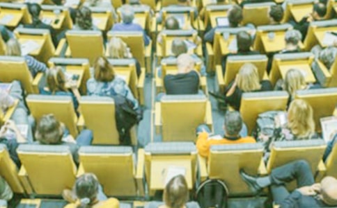 ��ȫ���a(ch��n)��Մ���İl(f��)�Ը巶�ģ�ͨ��12ƪ��